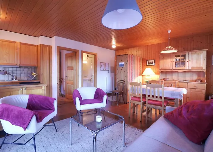 Bel Appartement Au Centre De Champery Avec Vue